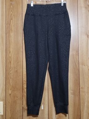 Womens Medium Black Joggers Black On Black Leopard Print MB Modern Balance